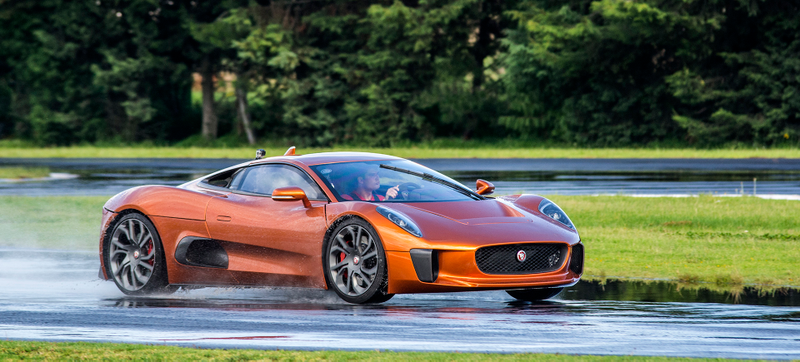 Illustration for article titled It's A Miracle Jaguar's C-X75 James Bond Car Exists At All (And It's Freaking Amazing To Drive)